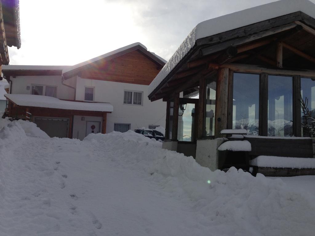 Panoramahof Holly Hotel Оберфелах Стая снимка