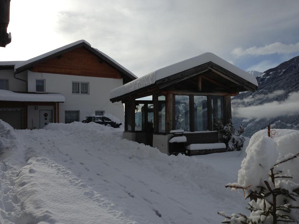 Panoramahof Holly Hotel Оберфелах Стая снимка